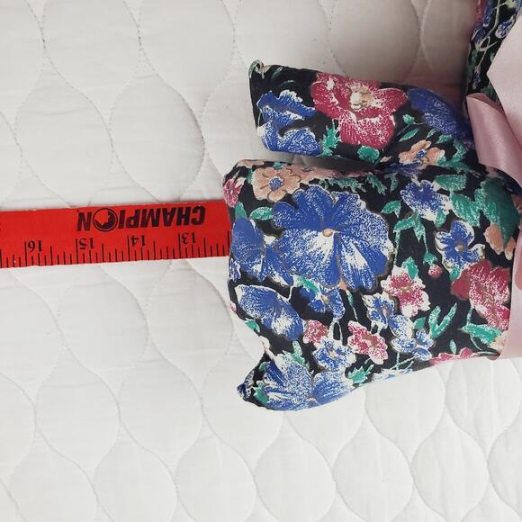 Vintage Cloth Floral Print Cat Stuffed Shelf Sitting Plush Kitty Blue & Bow - Picture 9 of 11